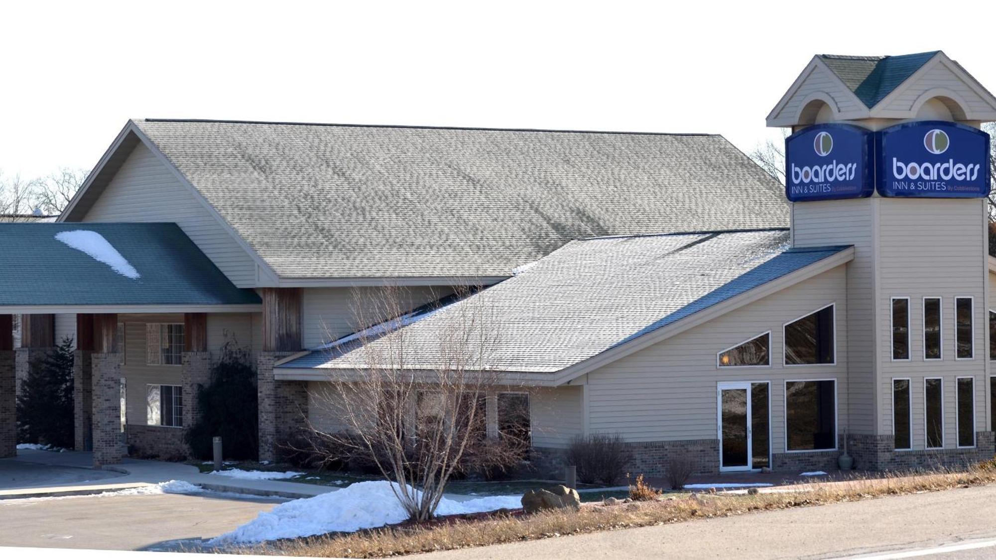 Boarders Inn And Suites By Cobblestone Hotels - Fayette Exterior photo